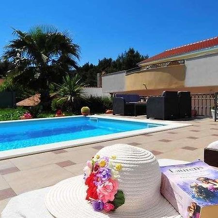 Villa Vanilla With Heated Pool Zadar Exterior foto