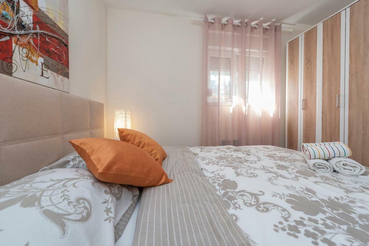 Villa Vanilla With Heated Pool Zadar Exterior foto