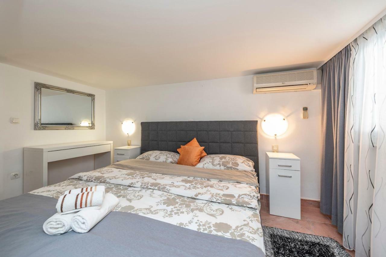 Villa Vanilla With Heated Pool Zadar Exterior foto