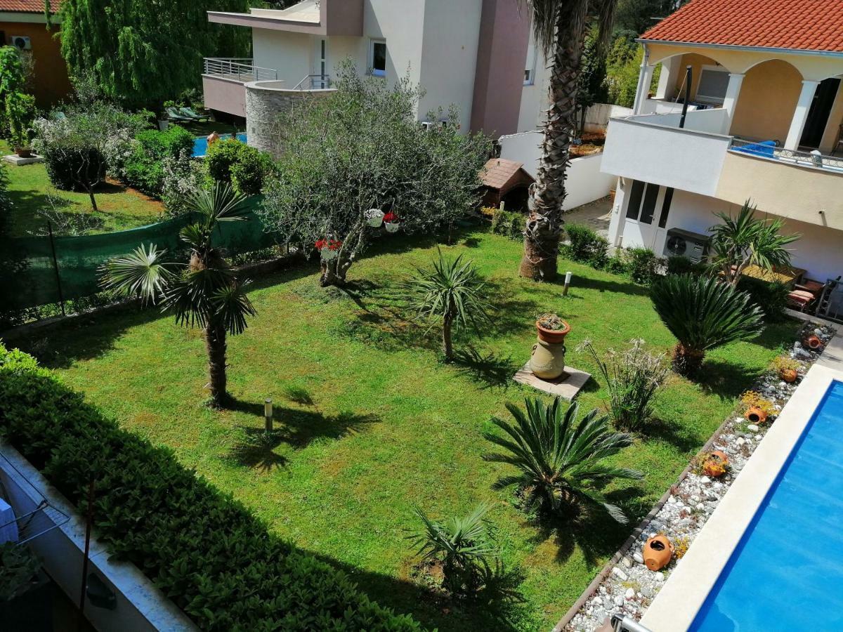 Villa Vanilla With Heated Pool Zadar Exterior foto
